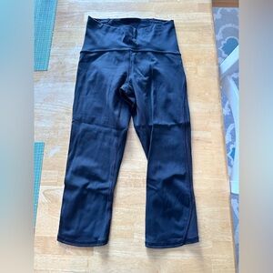 Lululemon cropped leggings size 4